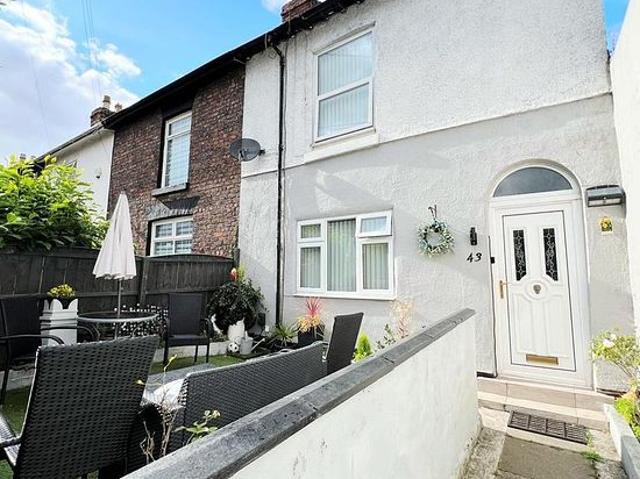House for rent in Calderstones
