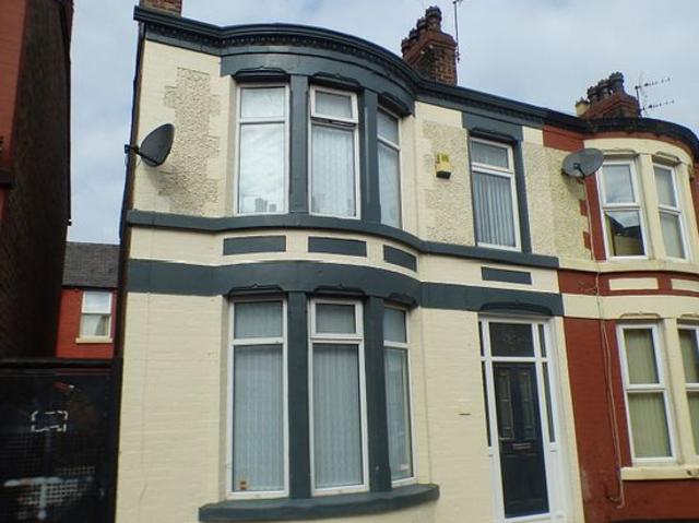 House for rent in Calderstones