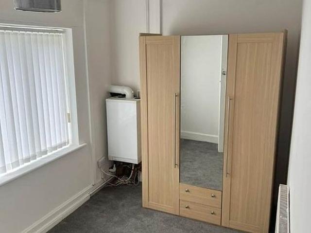 House for rent in Calderstones
