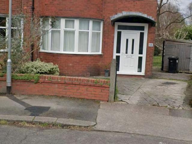 House for rent in Calderstones