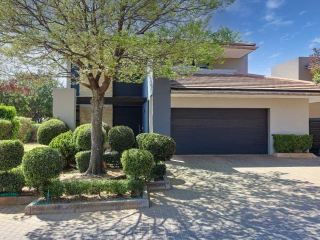 House for rent in Waterkloof, Gauteng