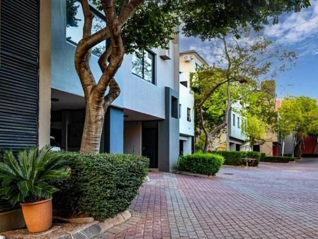 House for rent in Waterkloof, Gauteng