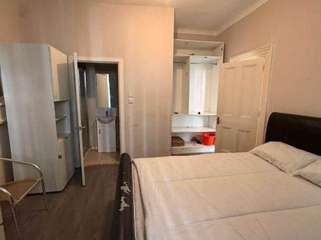 House for rent in East Greenwich, Greater London