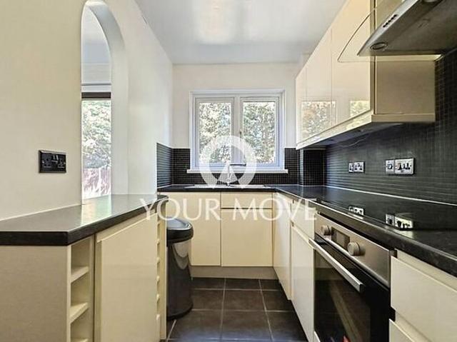 House for rent in Charlton, Greater London