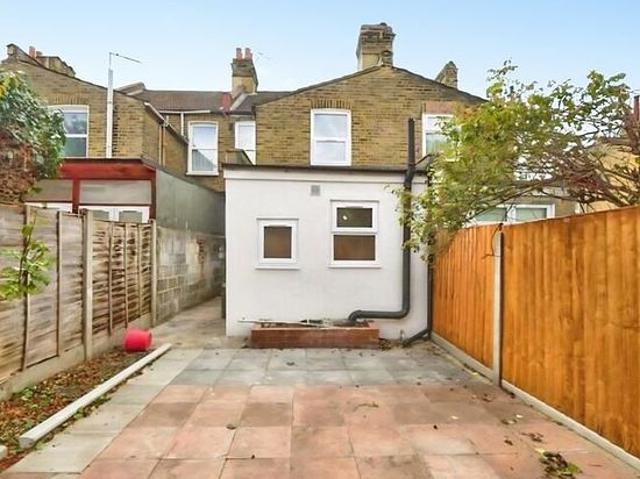 House for rent in Plaistow, Greater London