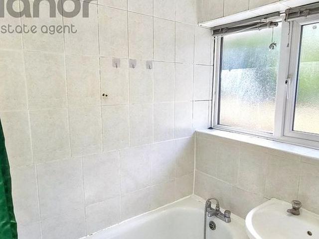 House for rent in Plaistow, Greater London