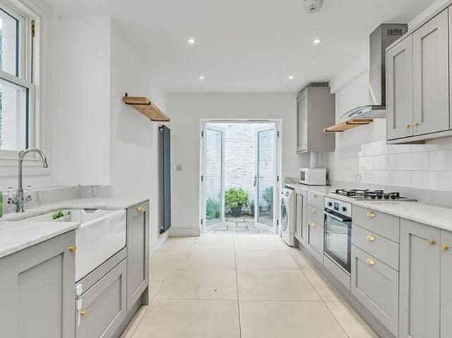 House for rent in Battersea, Greater London
