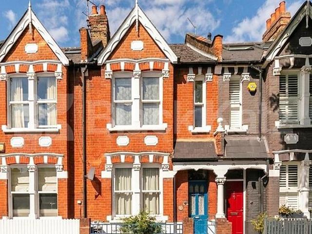 House for rent in London Borough of Hammersmith and Fulham, Greater London