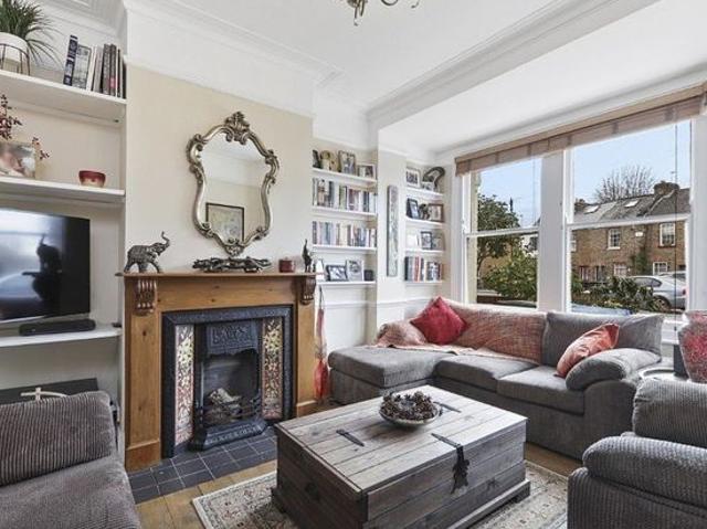 House for rent in Palmers Green, Greater London