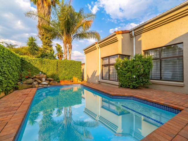 House for sale in Sandton, City of Johannesburg Metropolitan Municipality