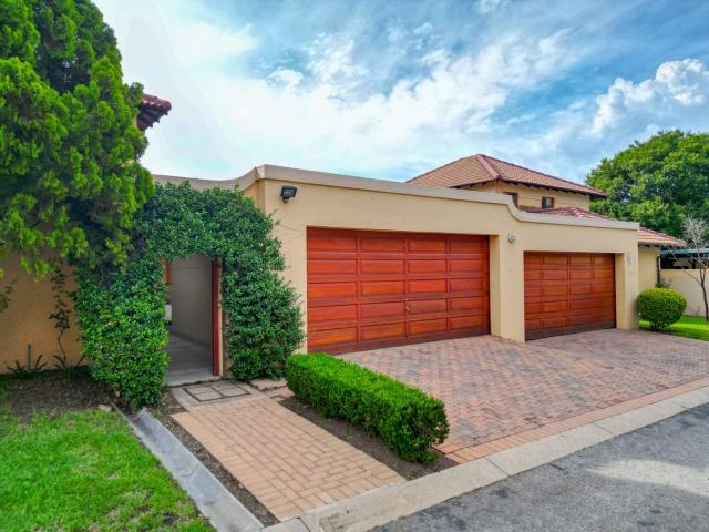 House for sale in Sandton, City of Johannesburg Metropolitan Municipality