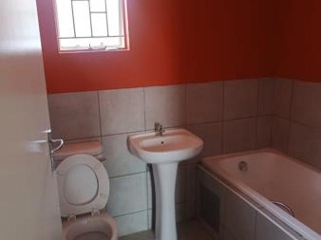 House for rent in Waterkloof, Gauteng