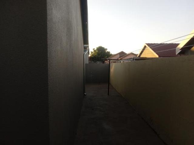 House for rent in Waterkloof, Gauteng