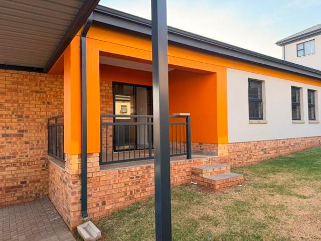 House for rent in Waterkloof, Gauteng