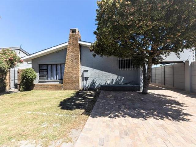 House for sale in Cape Town, Western Cape