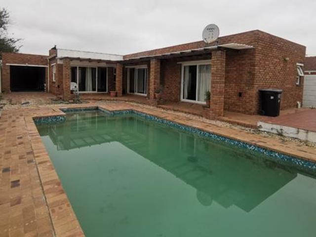 House for sale in Cape Town, Western Cape