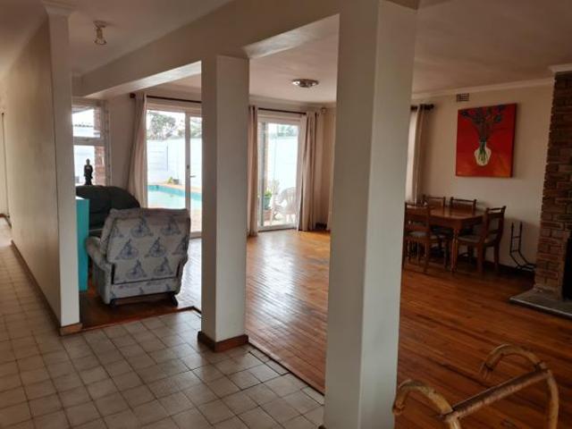 House for sale in Cape Town, Western Cape