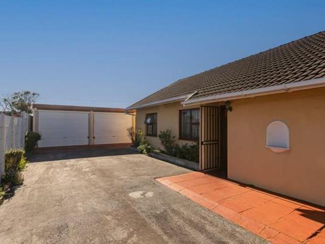 House for sale in Cape Town, Western Cape