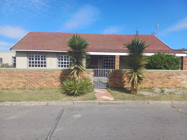 House for sale in Cape Town, Western Cape