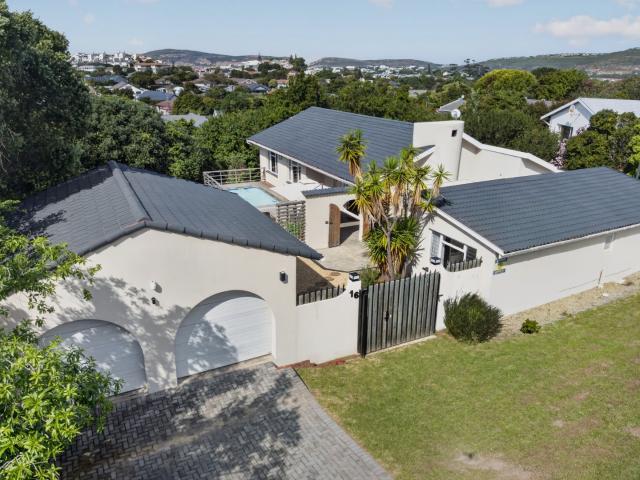 House for sale in Groot Brak Rivier, Western Cape