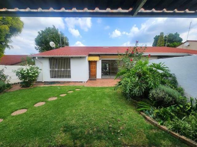 House for rent in Vosloorus, Gauteng