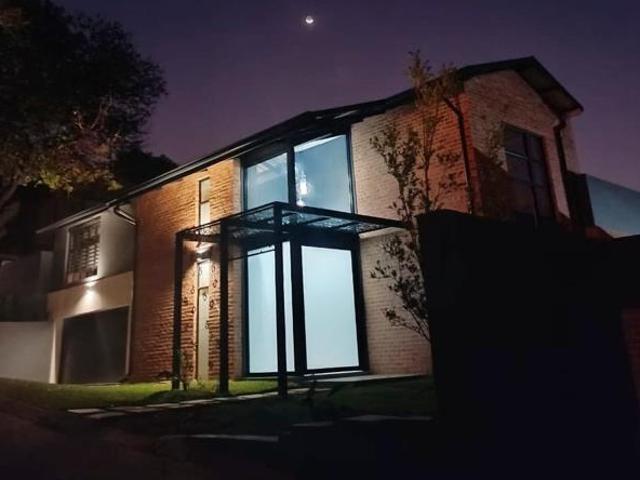 House for rent in Waterkloof, Gauteng