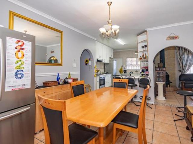 House for sale in Cape Town, Western Cape