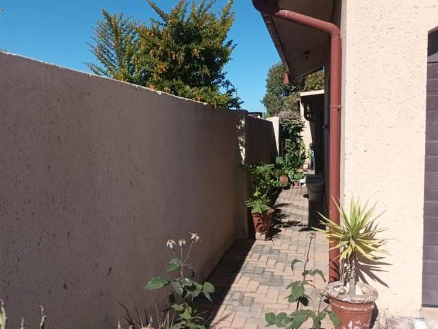 House for sale in Waterkloof, Gauteng