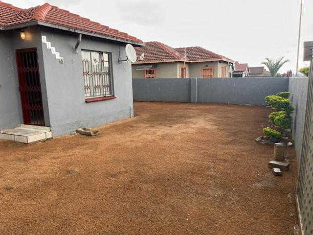 House for rent in Waterkloof, Gauteng