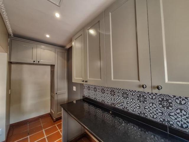 House for rent in North West