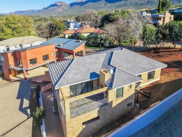 House for rent in North West