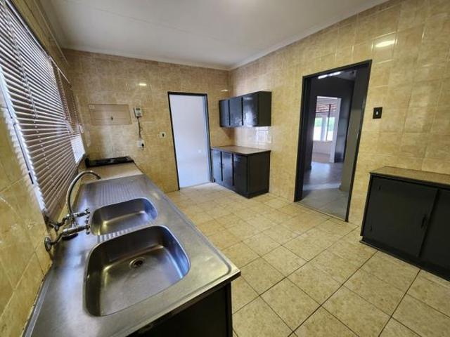 House for rent in Waterkloof, Gauteng