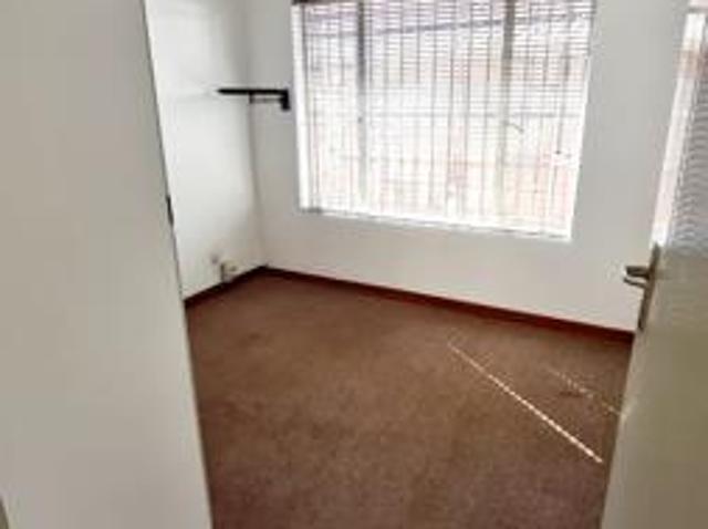House for rent in Waterkloof, Gauteng
