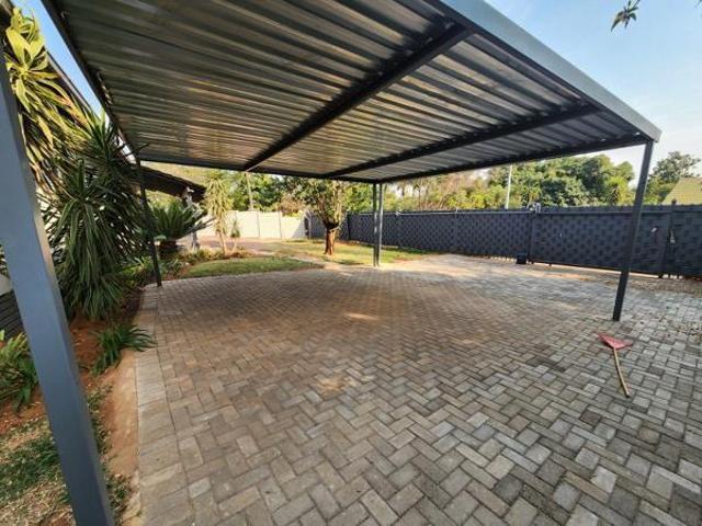 House for rent in Waterkloof, Gauteng