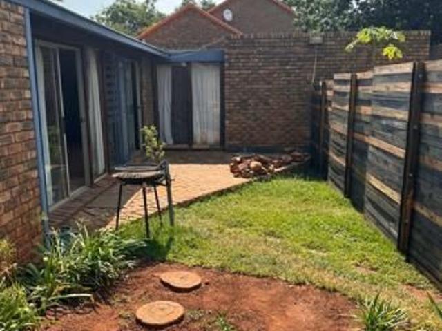 House for rent in Waterkloof, Gauteng