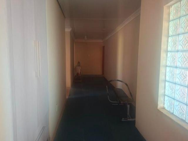 House for sale in Mahikeng Local Municipality, Ngaka Modiri Molema District Municipality