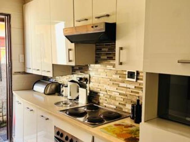 House for rent in Waterkloof, Gauteng