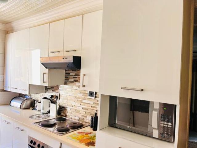 House for rent in Waterkloof, Gauteng