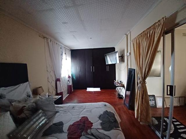 House for sale in Cape Town, Western Cape
