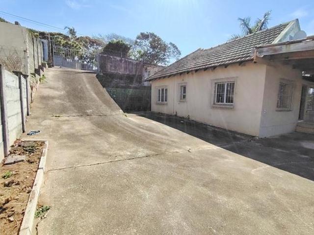 House for sale in Ugu District Municipality, Kwazulu-natal