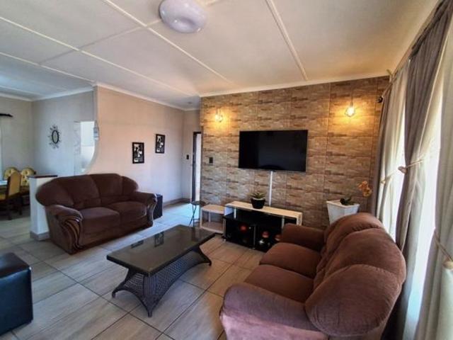 House for sale in Ugu District Municipality, Kwazulu-natal