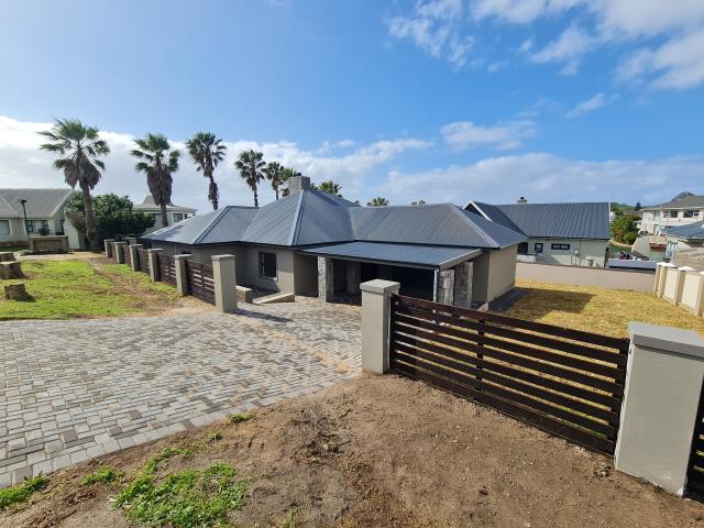 House for sale in Cape St Francis, Eastern Cape