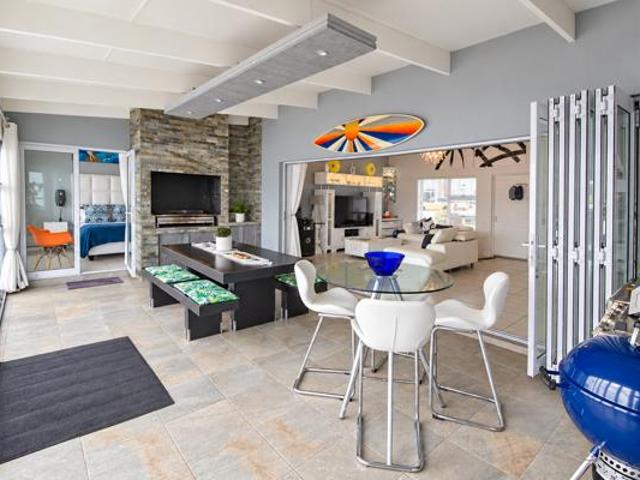 House for sale in Jeffreys Bay, Kouga Local Municipality