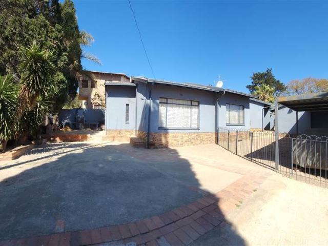 House for sale in Vosloorus, Gauteng