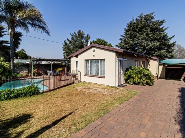 House for sale in Vosloorus, Gauteng