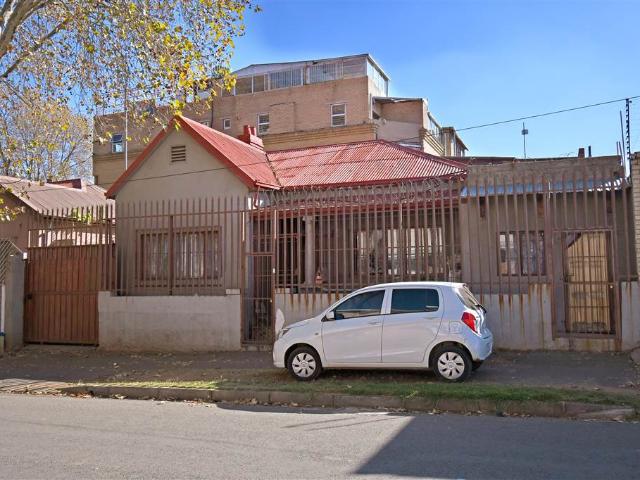House for sale in Vosloorus, Gauteng