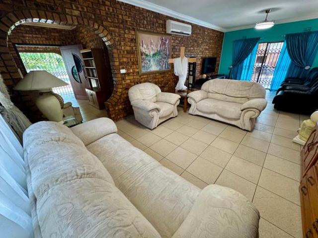 House for sale in UMhlathuze Municipality, Kwazulu-natal