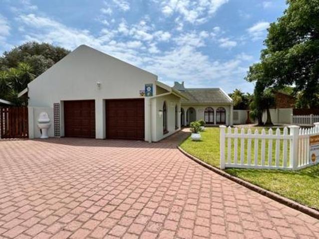 House for sale in Richards Bay, uMhlathuze Local Municipality
