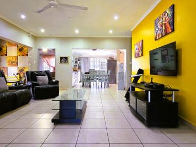 House for sale in Richards Bay, uMhlathuze Local Municipality