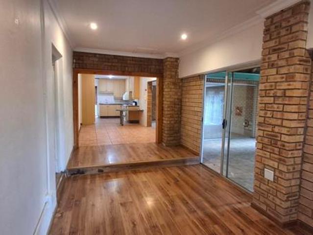 House for rent in North West